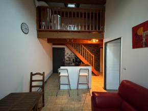 Appartement à en plein ceintre face à la mairie de Balaruc-les-Bains
